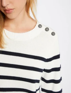 Pulls><noscript><img width=