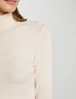 Pulls><noscript><img width=