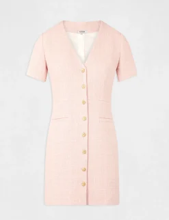 Robes><noscript><img width=