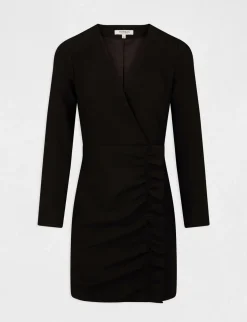 Robes><noscript><img width=