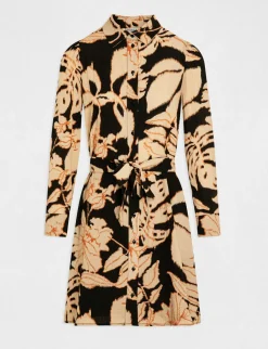 Robes><noscript><img width=