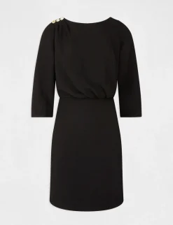 Robes><noscript><img width=