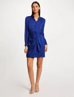 Robes><noscript><img width=