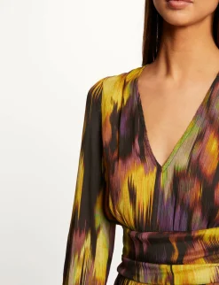 Robes><noscript><img width=