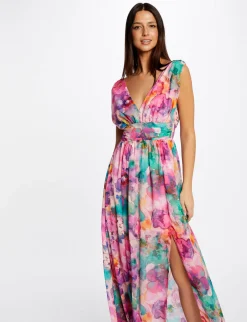 Robes><noscript><img width=