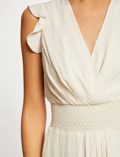 Robes><noscript><img width=
