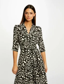 Robes><noscript><img width=