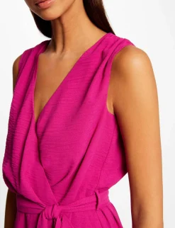 Robes><noscript><img width=