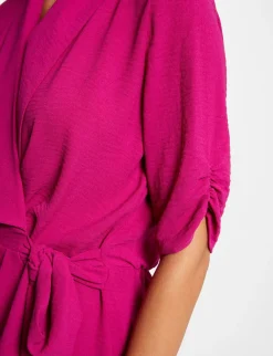 Robes><noscript><img width=